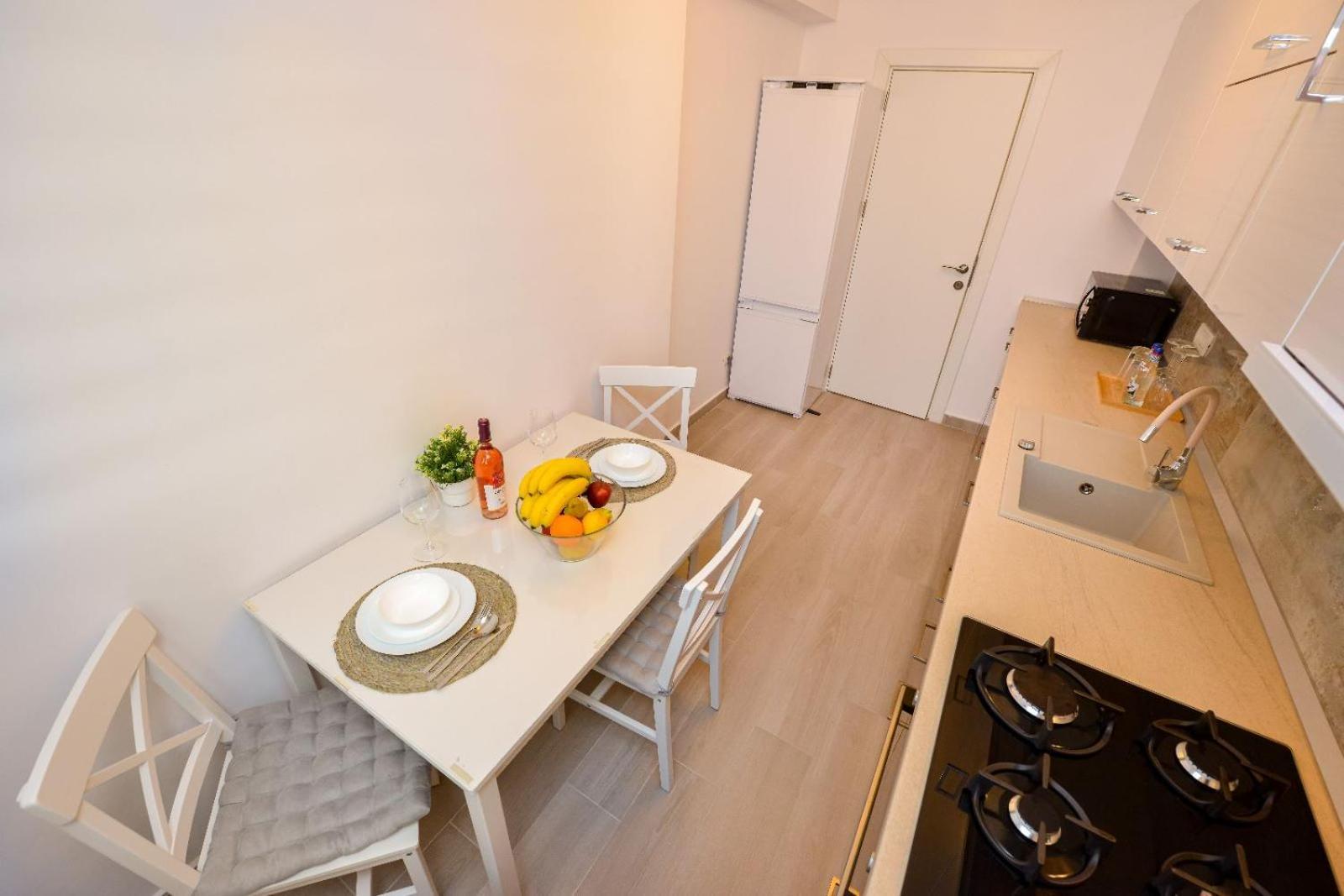 Bucharest Apartment - Private Parking Buitenkant foto